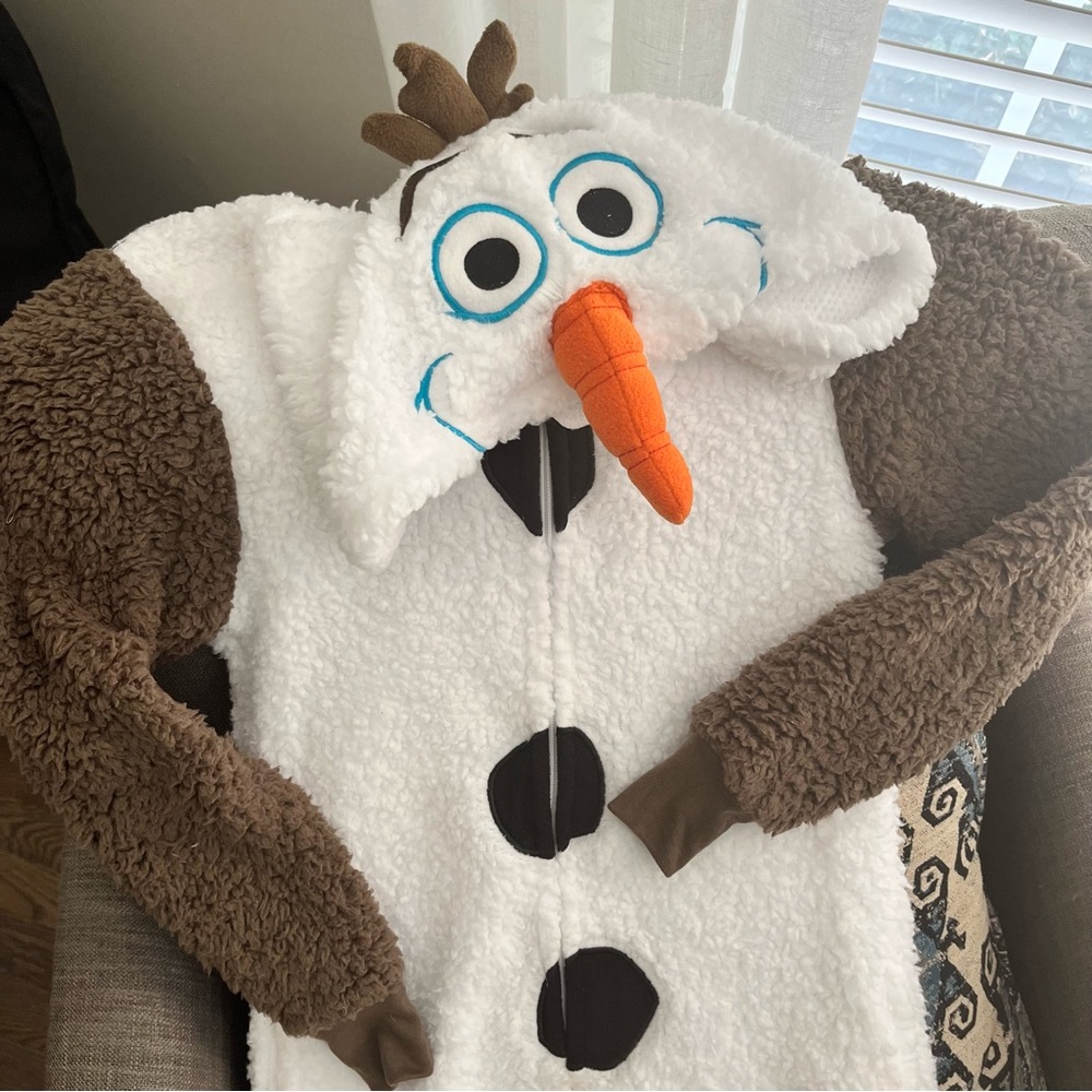 Disney Olaf Costume/Pajama